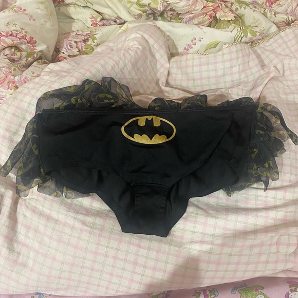 DC Comics tutu X Ungergirl Batman panties - Picture 4 of 4
